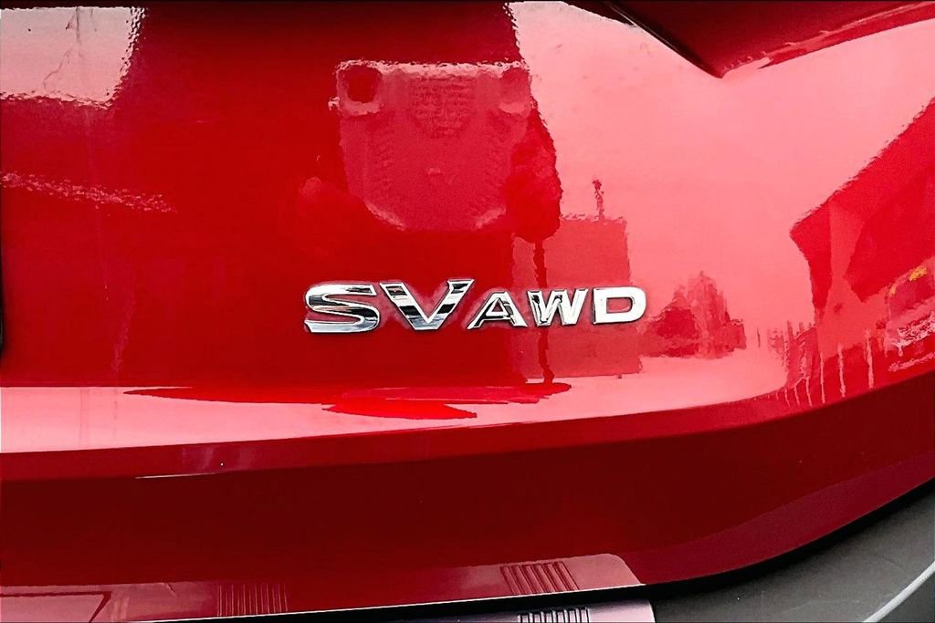 Used 2023 Nissan Rogue SV image 8