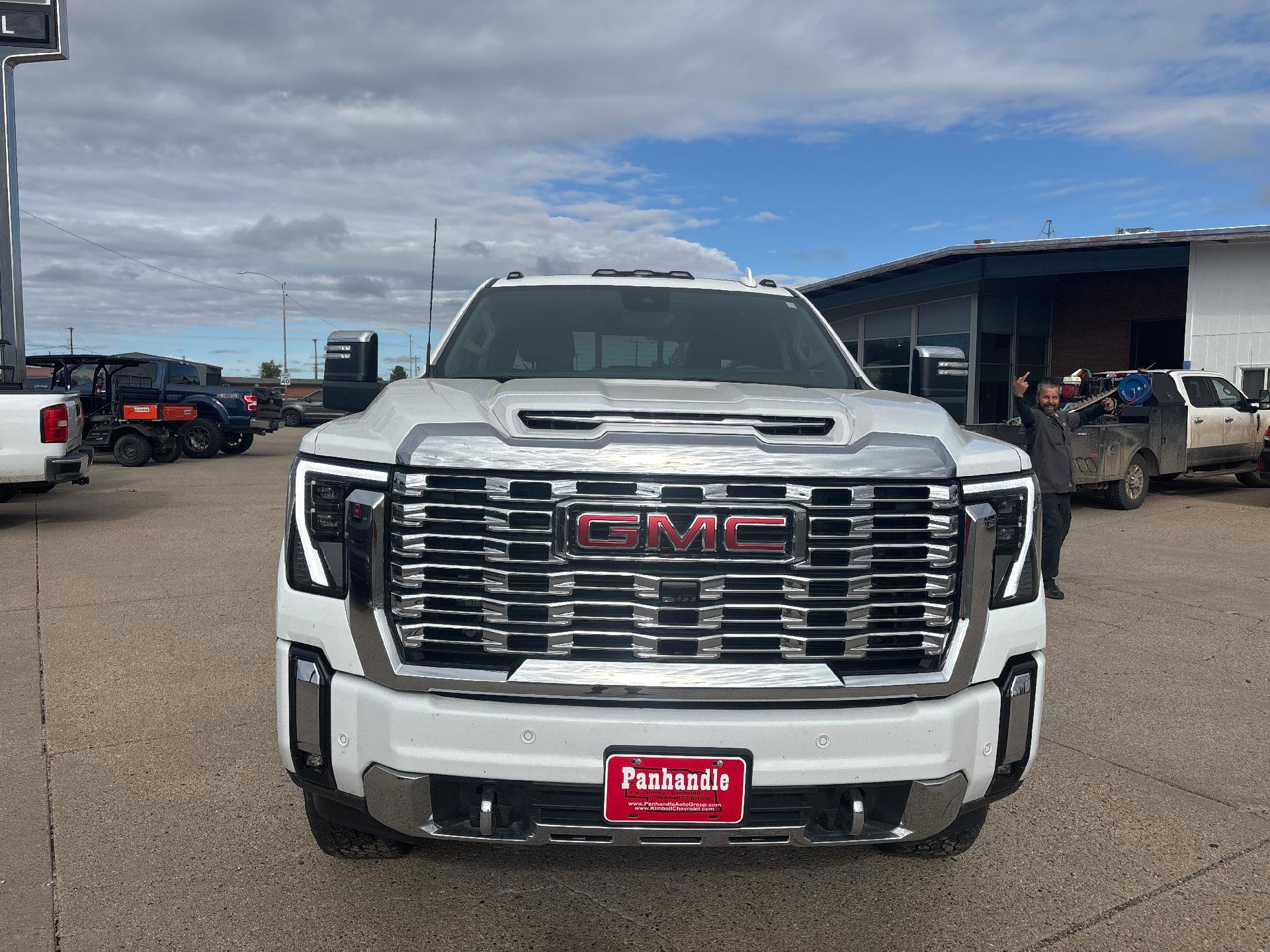 Used 2024 GMC Sierra 2500 Denali w/ Denali Reserve Package image 11