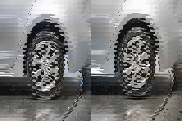 Certified 2022 Toyota Corolla LE image 10