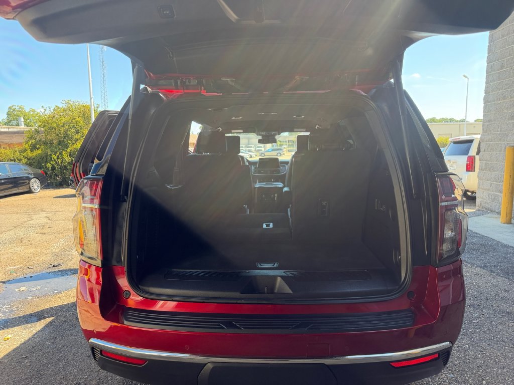 Used 2023 Chevrolet Tahoe LT w/ Luxury Package RWD image 23
