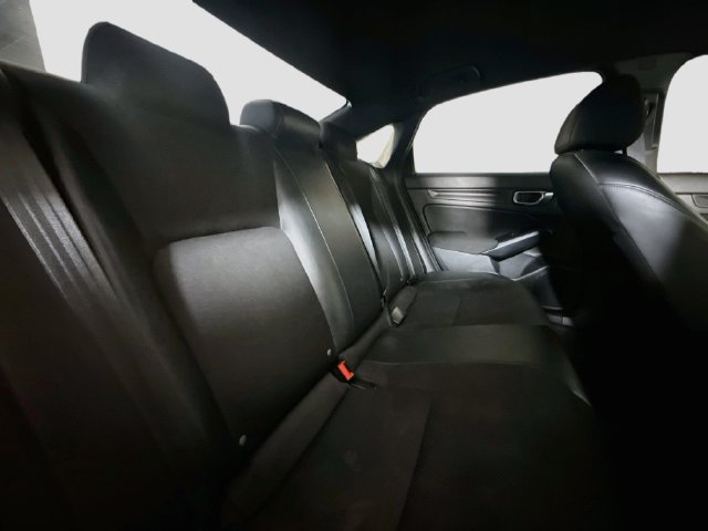 Used 2023 Honda Civic Sport image 26