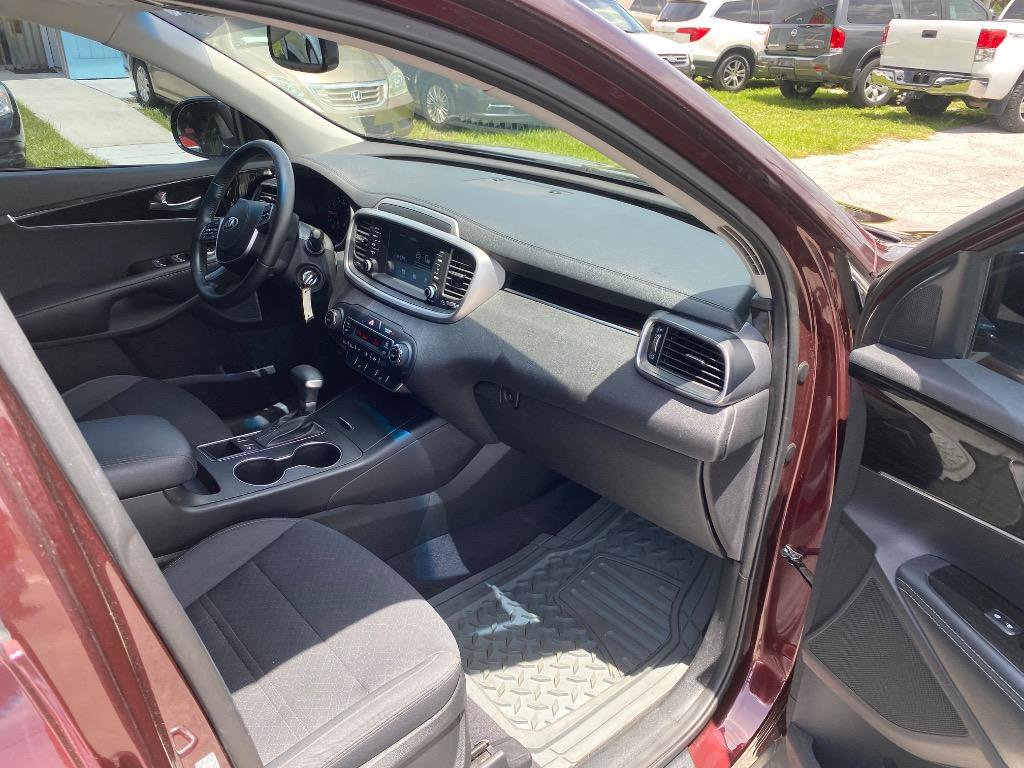 Used 2019 Kia Sorento S FWD image 22
