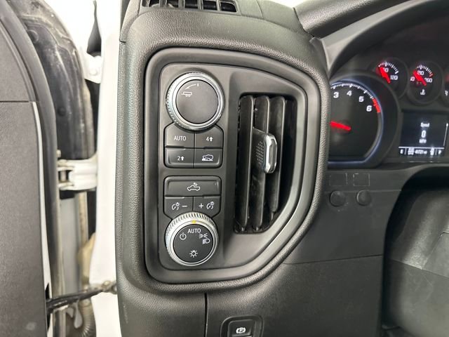 Used 2020 GMC Sierra 1500 4x4 Crew Cab w/ Convenience Package image 19