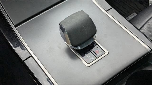 Used 2024 Land Rover Range Rover Evoque Dynamic SE image 18