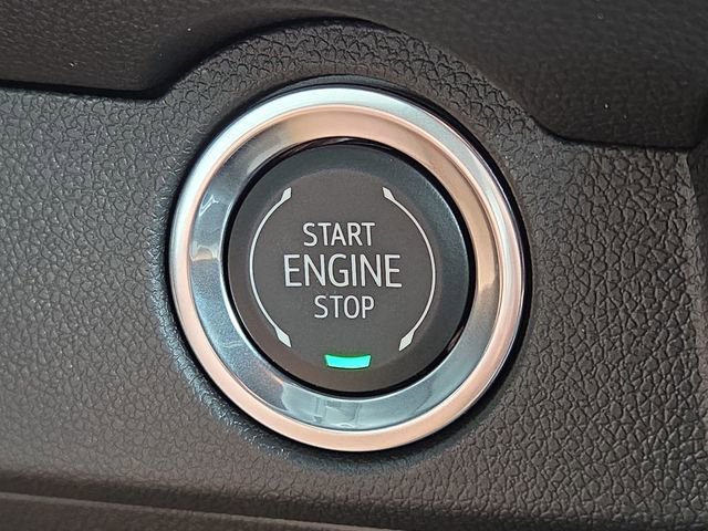 New 2026 Chevrolet Traverse LT image 17