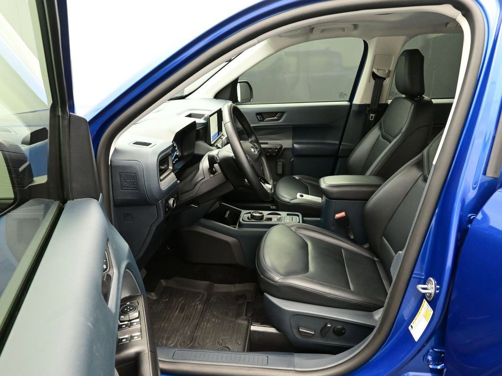 Used 2024 Ford Maverick Lariat w/ Black Appearance Package image 12