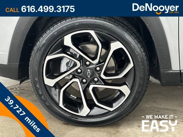 Certified 2024 Chevrolet Trax RS w/ Sunroof Package image 11