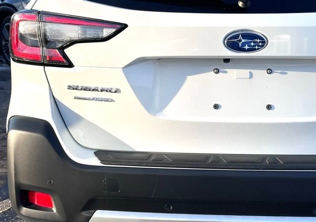 Used 2025 Subaru Outback Touring XT w/ Popular Package #2 image 10