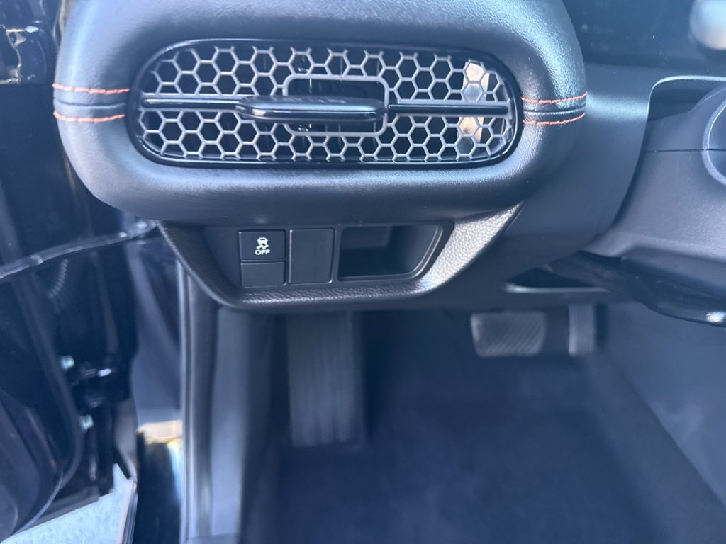 Certified 2025 Honda HR-V Sport image 15