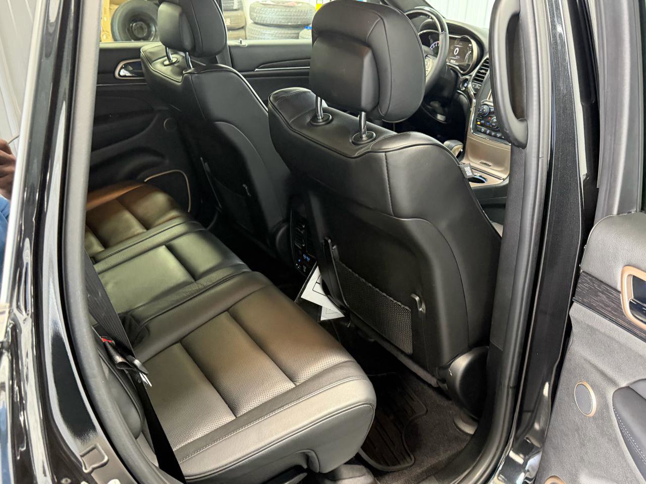 Used 2016 Jeep Grand Cherokee Summit w/ Platinum Series Group AWD/4WD image 33