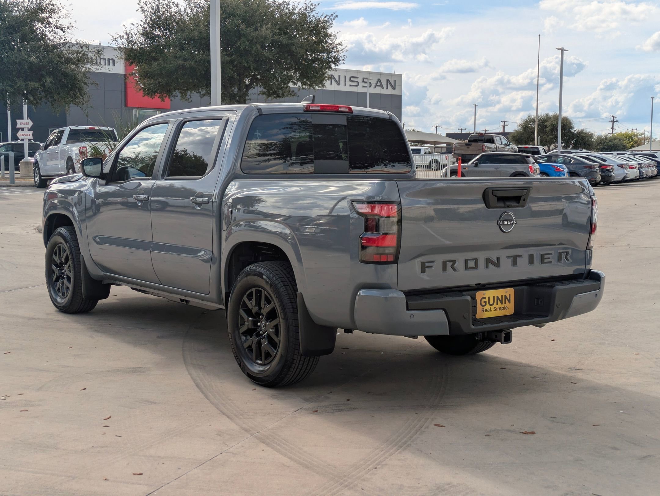 New 2026 Nissan Frontier SV image 5