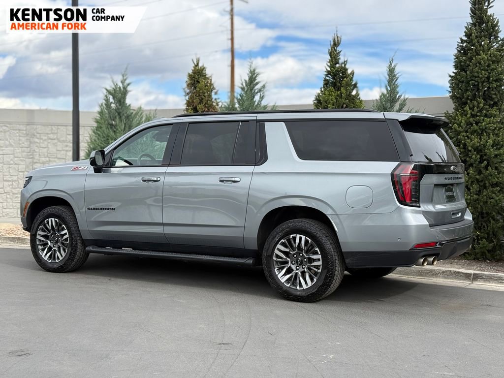 Used 2025 Chevrolet Suburban Z71 AWD/4WD image 5
