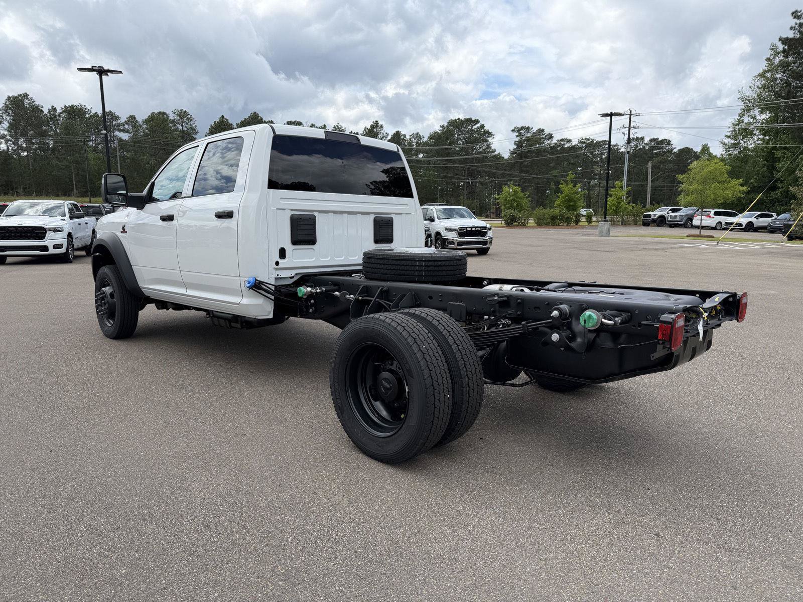 New 2026 RAM 4500 Tradesman AWD/4WD image 4