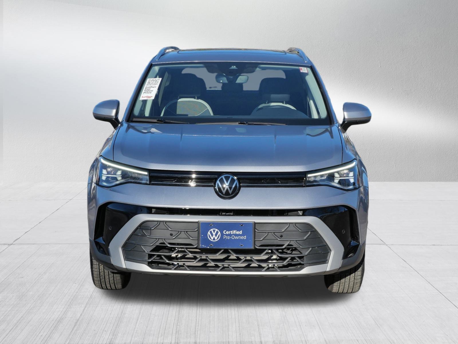 Certified 2025 Volkswagen Taos SE video 2