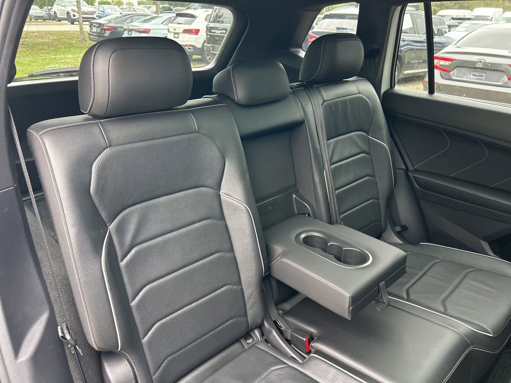 Used 2022 Volkswagen Tiguan SEL R-Line image 52