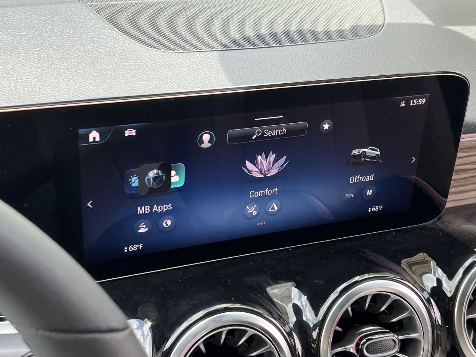 New 2026 Mercedes-Benz GLB 250 4MATIC image 25