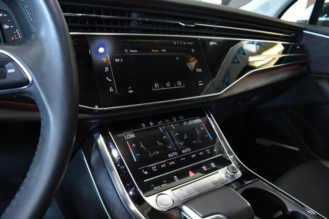 Used 2020 Audi Q7 3.0T Prestige AWD/4WD image 37