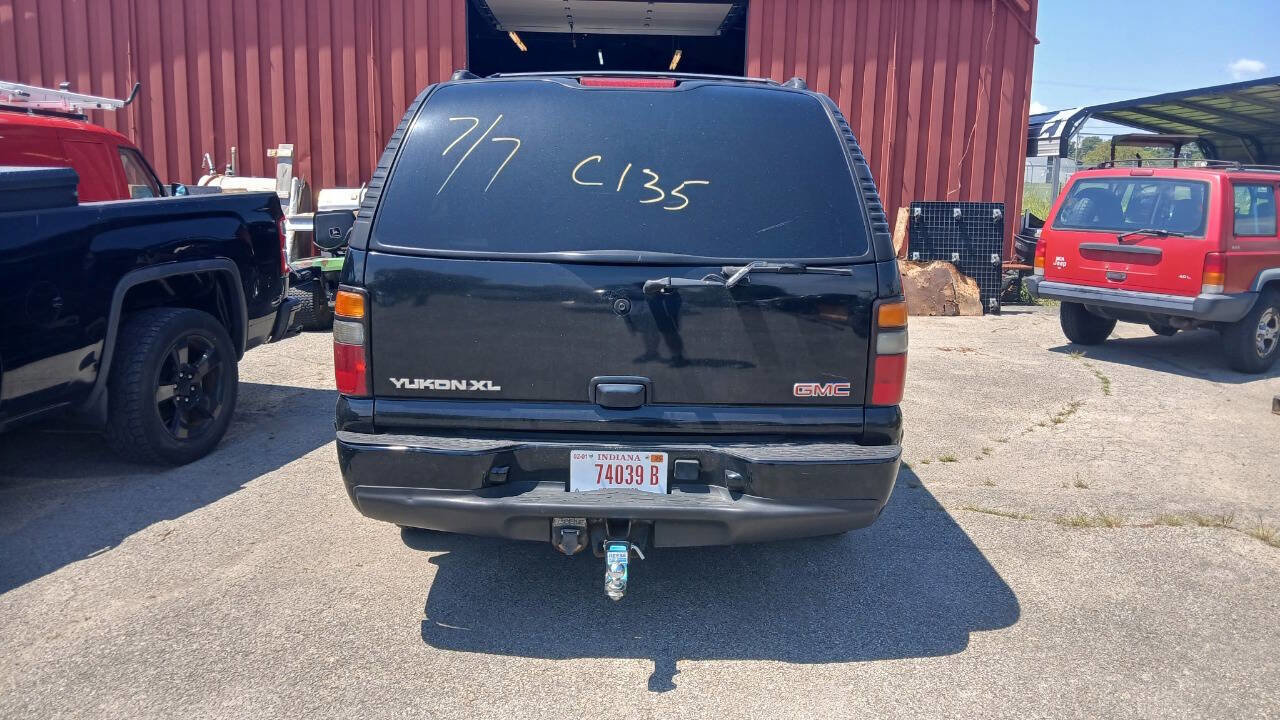 Used 2004 GMC Yukon XL Denali image 4