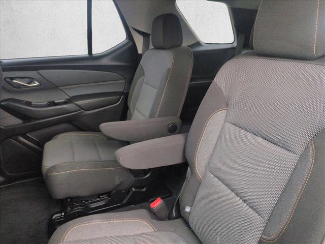 Used 2020 Chevrolet Traverse LT image 19