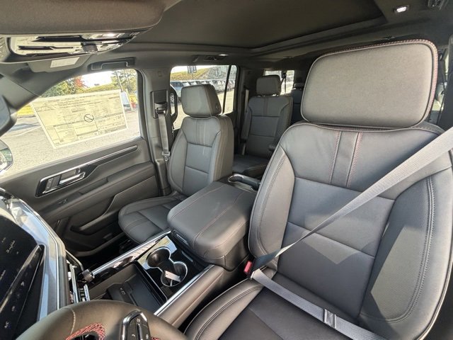 New 2026 Chevrolet Suburban RST w/ RST Capability Package image 4