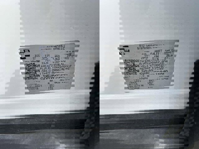 Used 2023 Chevrolet Traverse LT image 30