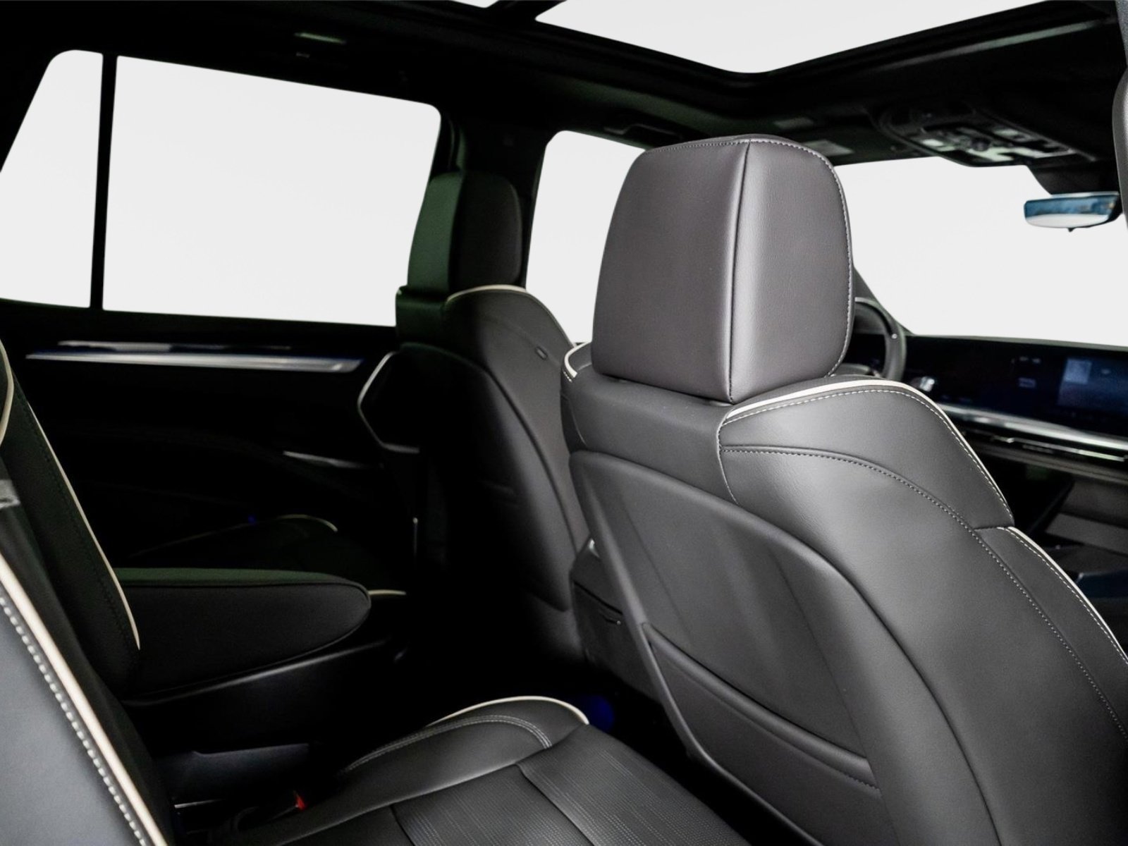 Used 2026 Cadillac Escalade Sport image 56