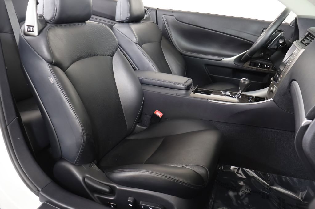 Used 2014 Lexus IS 250C 250 w/ Luxury Package image 29