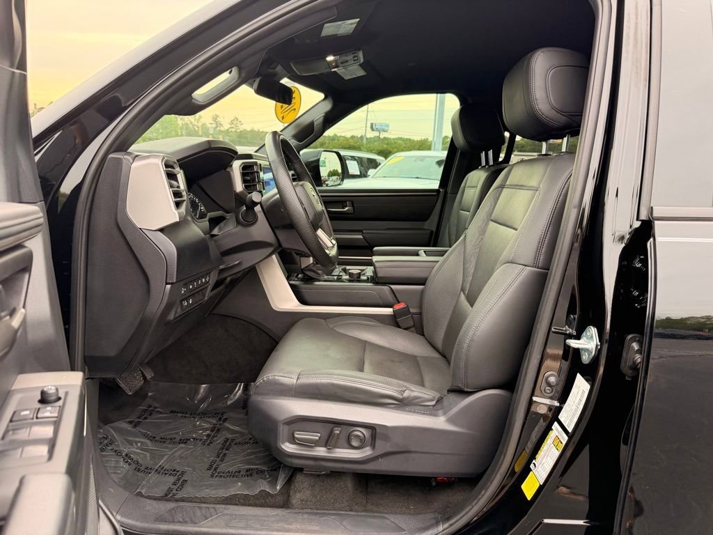 Used 2025 Toyota Tundra SR5 w/ SR5 Premium Package RWD image 23