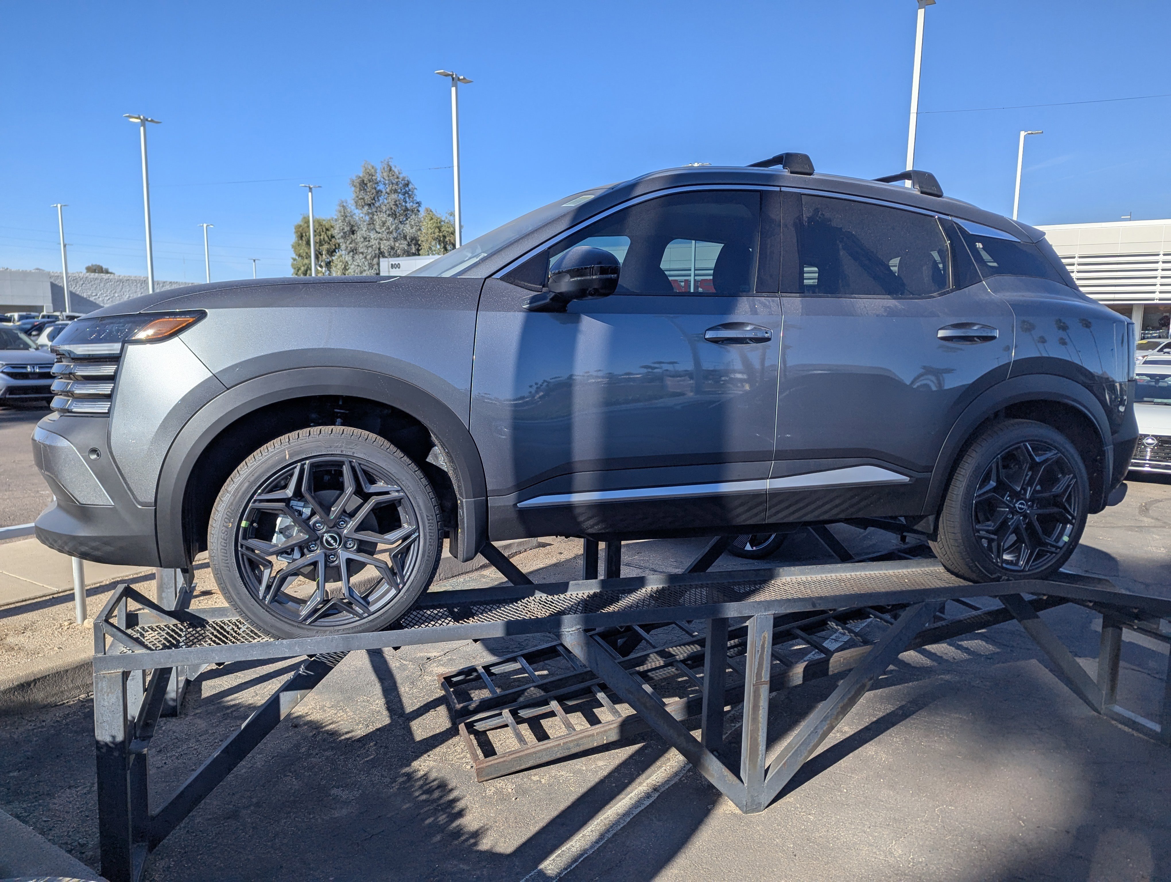 New 2026 Nissan Kicks SR w/ Illumination Package image 5