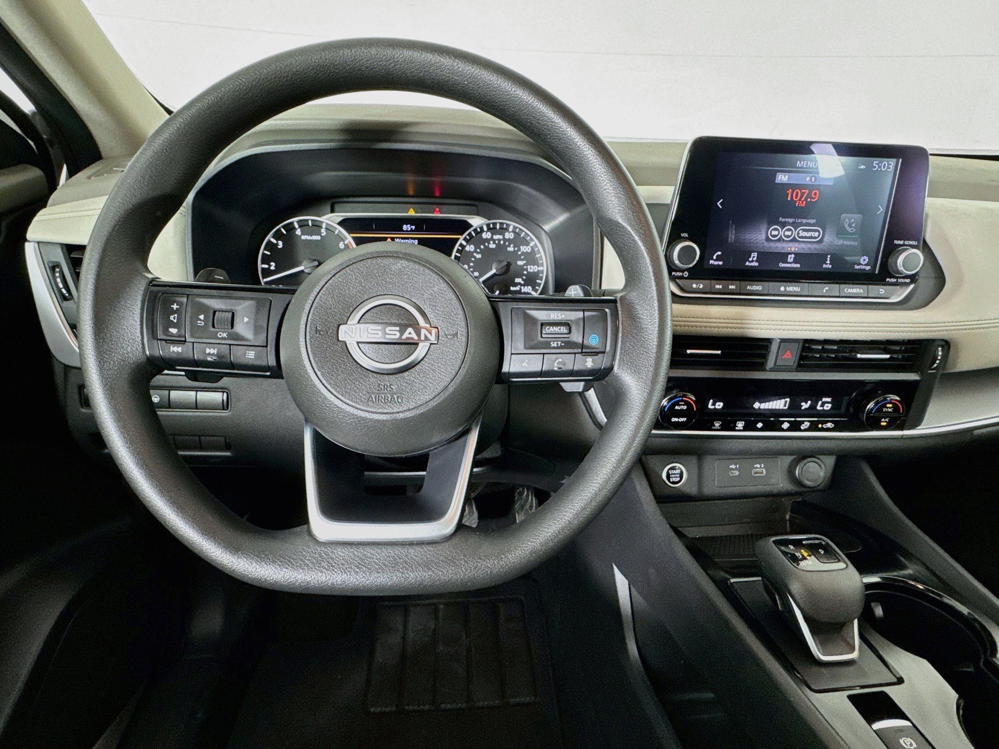 Used 2023 Nissan Rogue SV FWD image 10