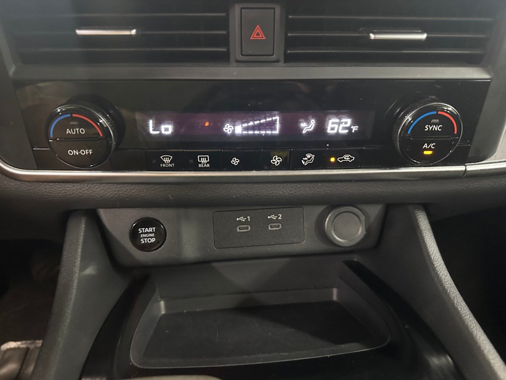 Used 2024 Nissan Rogue SV AWD/4WD image 15