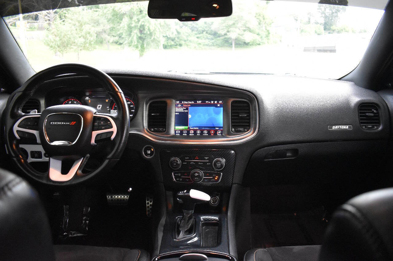 Used 2018 Dodge Charger R/T image 20