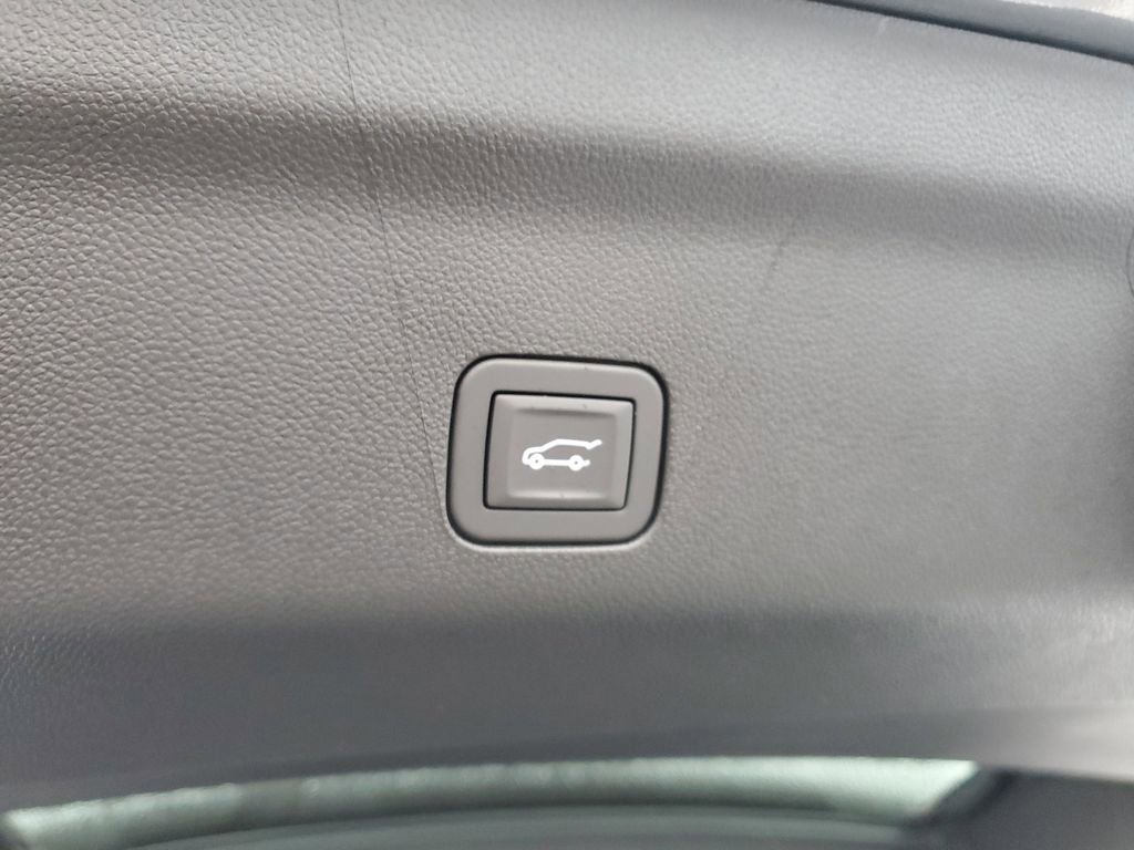 New 2026 Chevrolet Tahoe High Country image 9