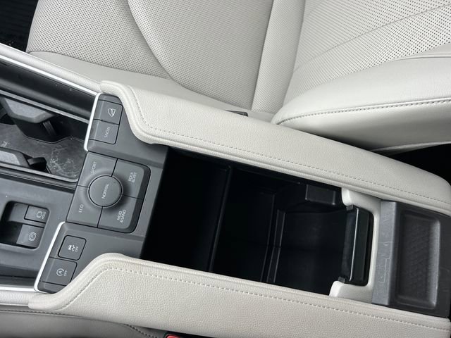 Used 2024 Toyota Grand Highlander Limited image 20