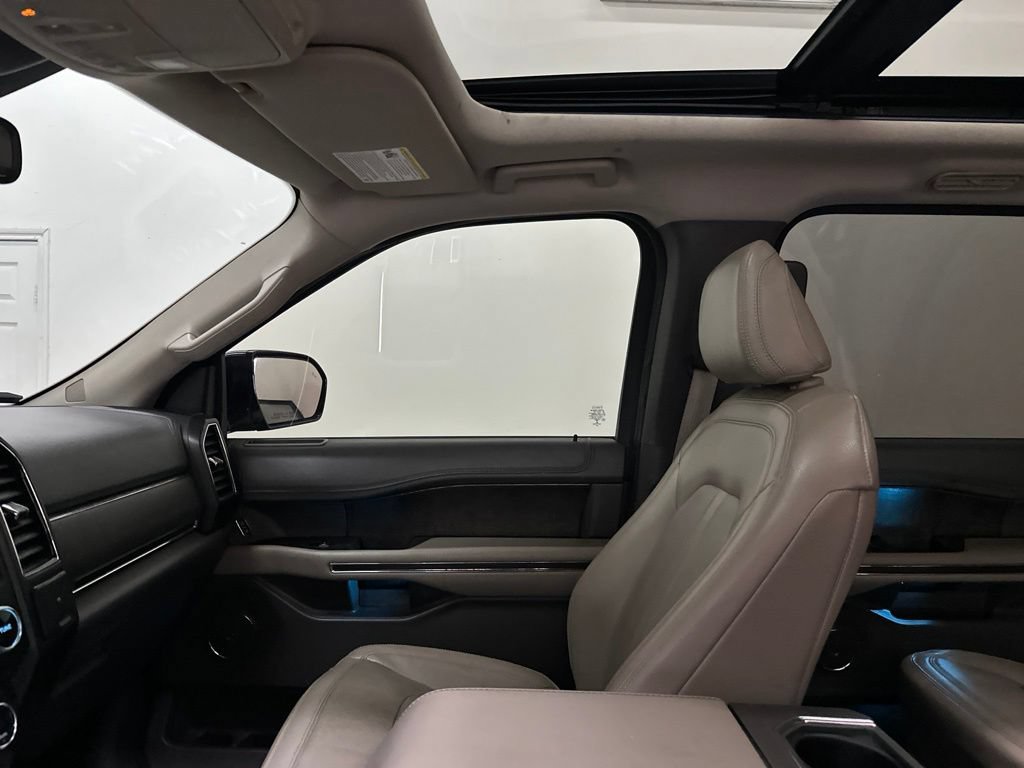 Used 2021 Ford Expedition Max Limited RWD image 27