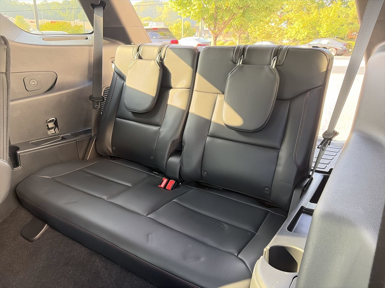 Used 2025 Ford Explorer ST AWD/4WD image 30
