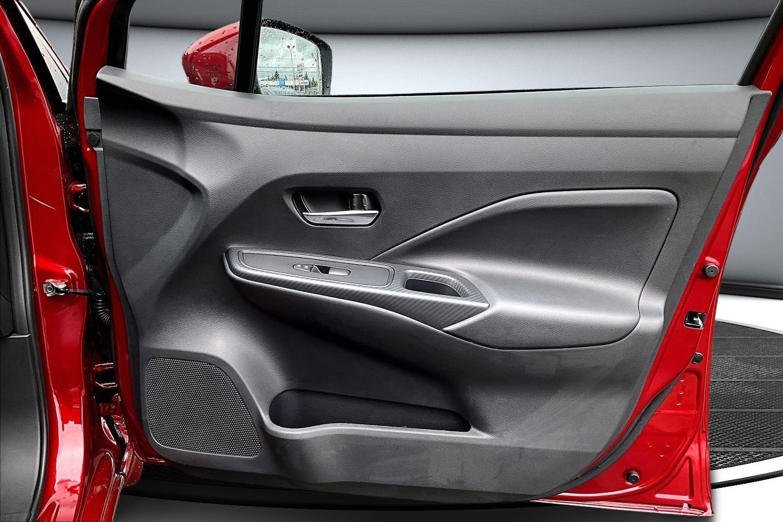 Used 2025 Nissan Versa SV w/ Trunk Package image 17