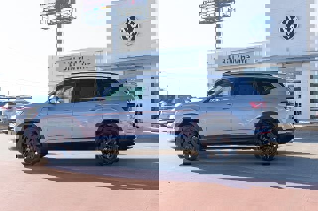 New 2026 Volkswagen Atlas SE image 3