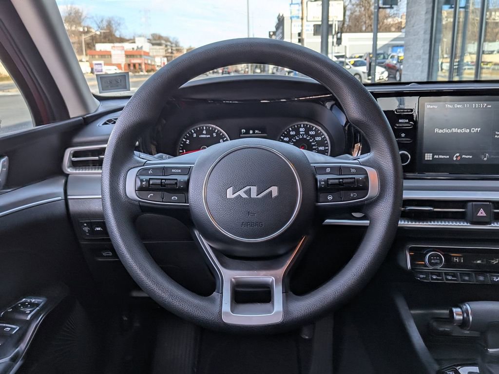 Used 2024 Kia K5 LXS image 13