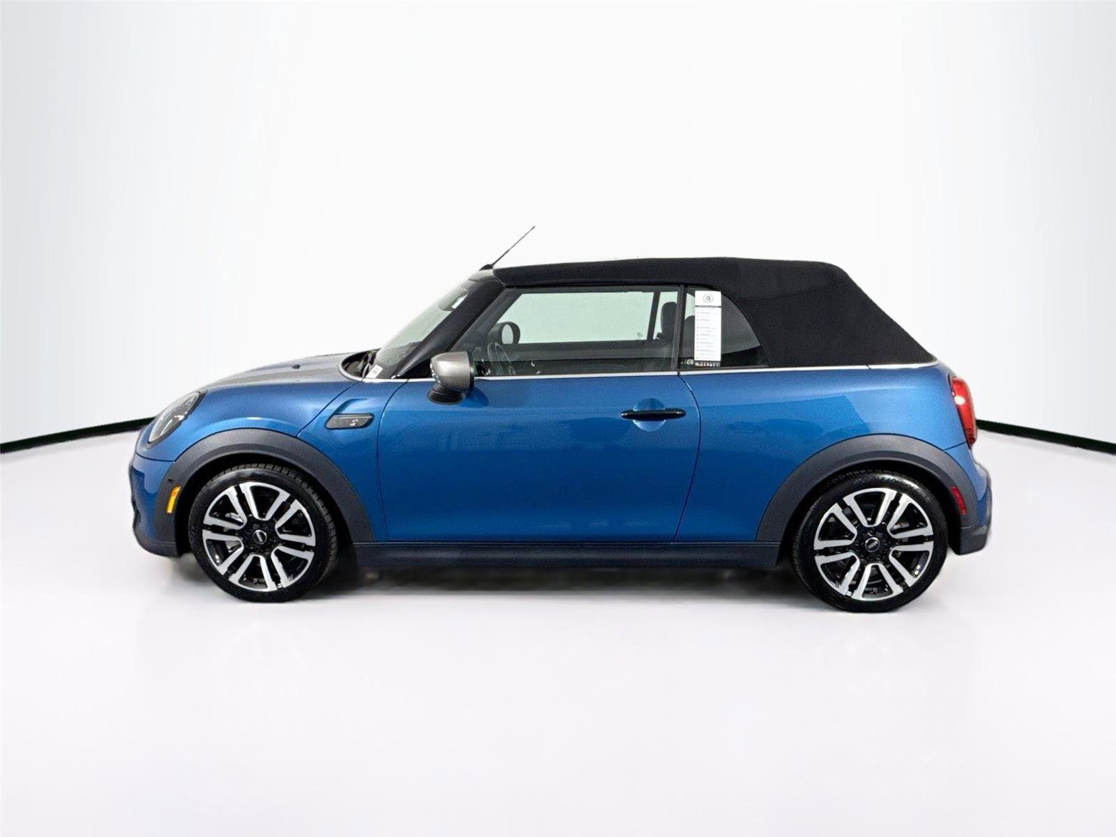 Used 2023 MINI Cooper S image 14