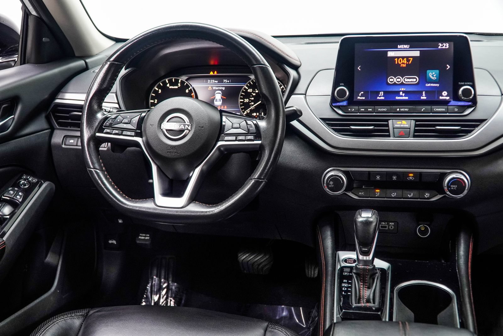 Used 2024 Nissan Altima 2.5 SR FWD image 17