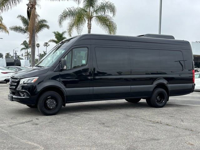 Used 2025 Mercedes-Benz Sprinter 3500 image 9