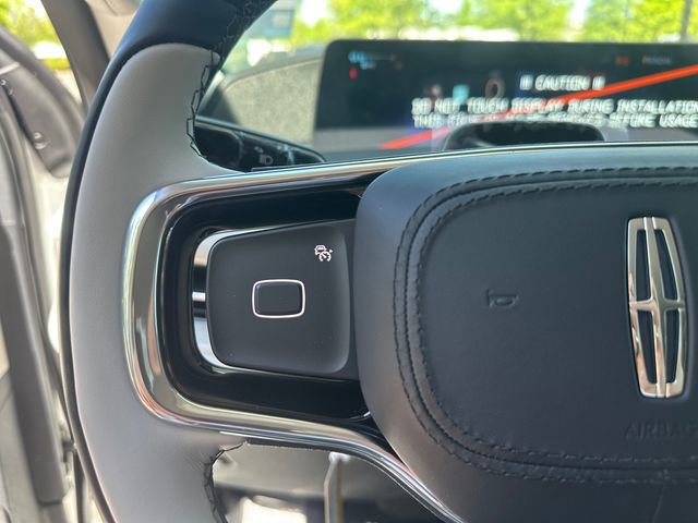 New 2026 Lincoln Navigator L Reserve AWD/4WD image 25