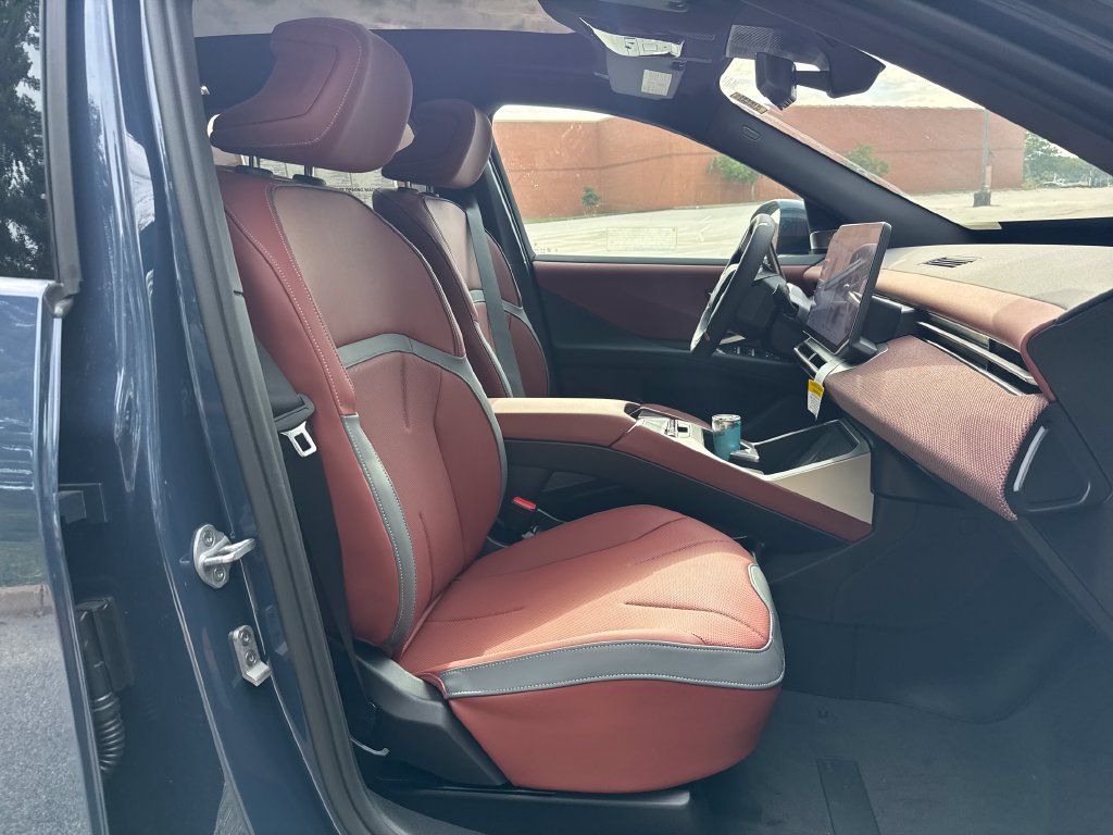 New 2027 BMW iX3 50 xDrive AWD/4WD image 25