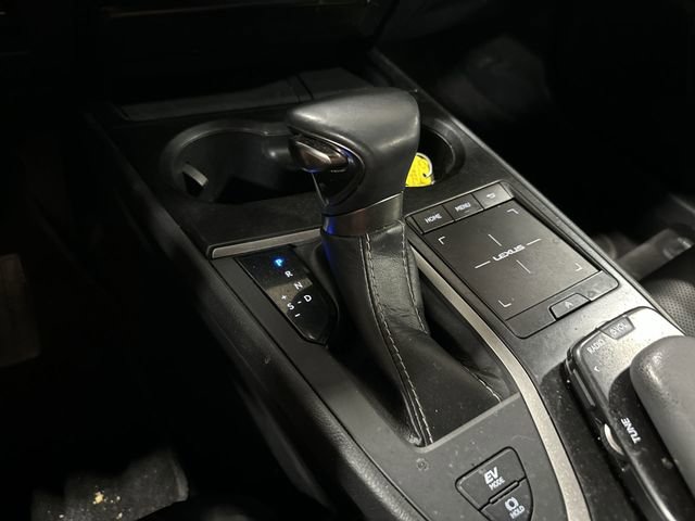 Used 2019 Lexus UX 250h w/ Premium Package AWD/4WD image 25