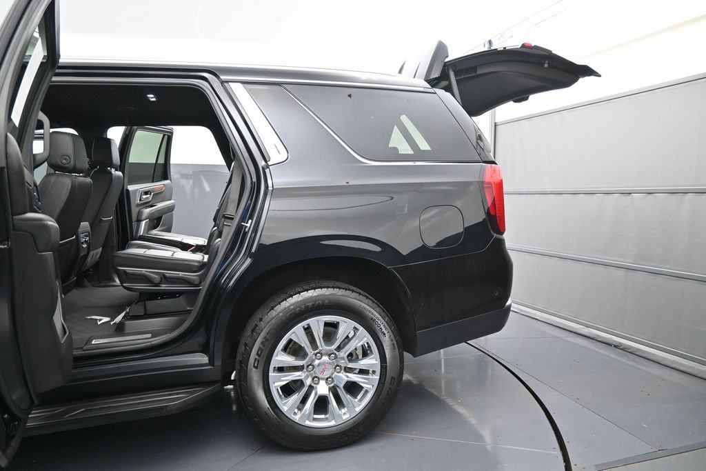 Used 2025 GMC Yukon Denali AWD/4WD image 12