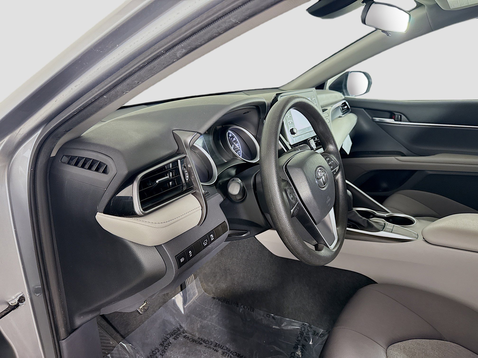 Used 2023 Toyota Camry LE FWD image 22