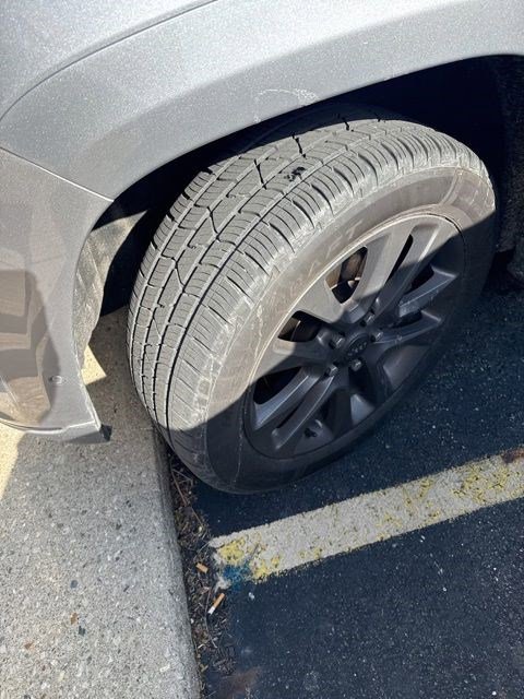 Used 2019 Jeep Grand Cherokee High Altitude AWD/4WD image 10