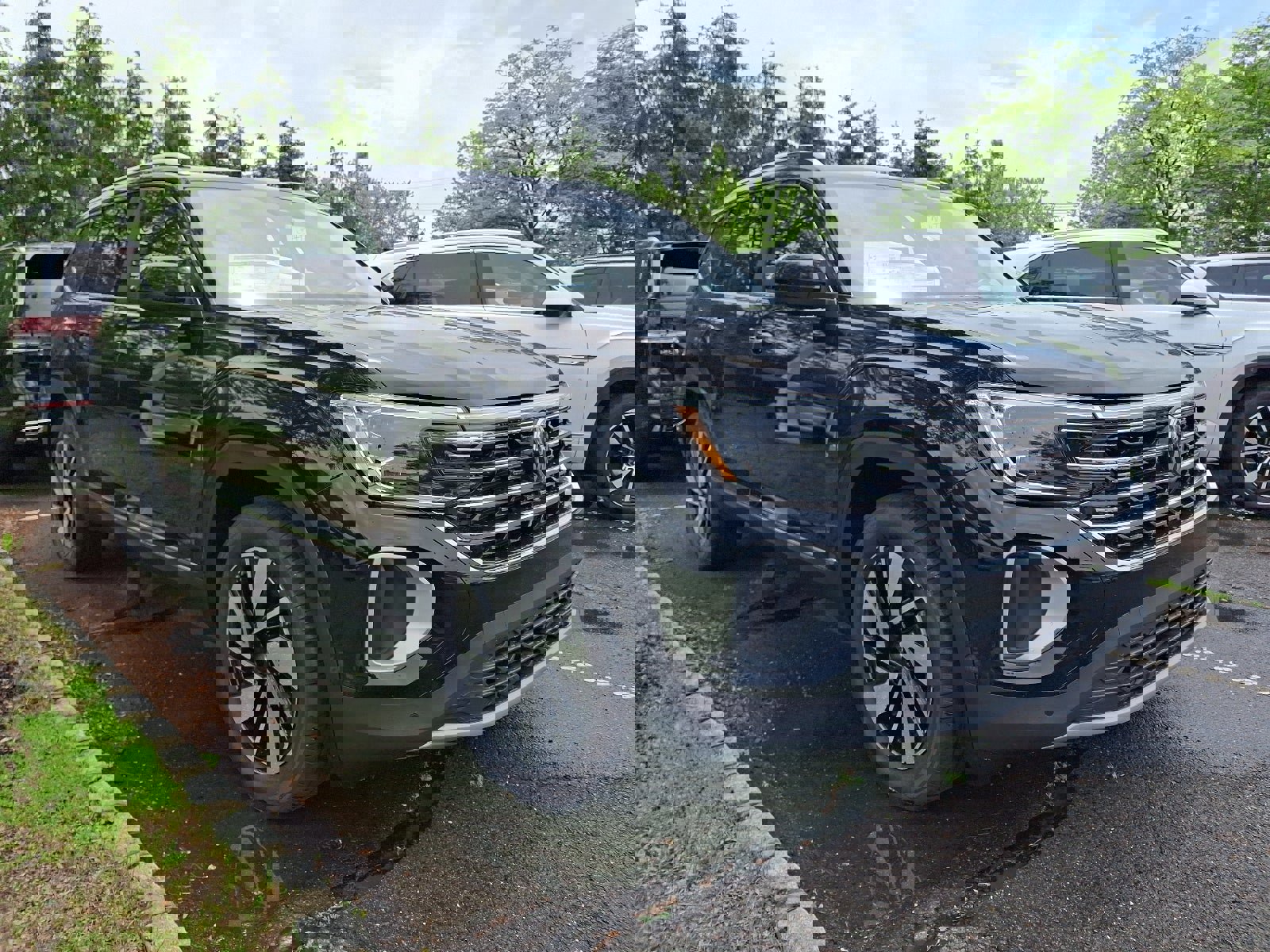 New 2025 Volkswagen Atlas SEL image 1