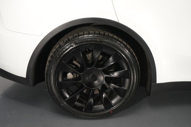 Used 2023 Tesla Model Y AWD image 49